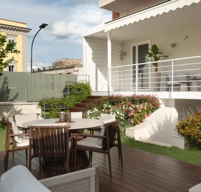dimora-botanica-bed-and-breakfast-napoli-giardino-con-piscina-7